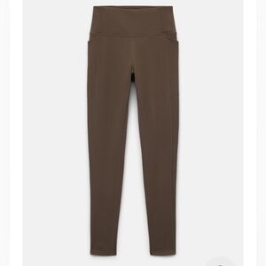 Girlfriend Collective Compressive Pocket Legging, size M, 23.75” inseam, Café